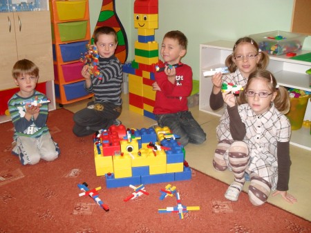 Lego - Beno, koordinátor: Adriana Arendášová,Renáta Szeghőová,Iveta Popelková