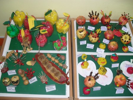 Jabĺčko a jeho zemiakoví kamaráti