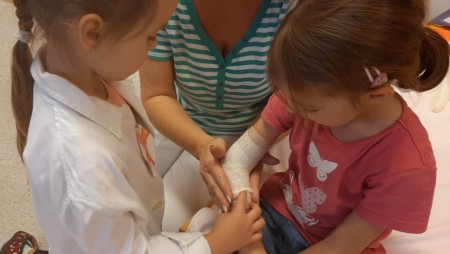 Evička nám ochorela...